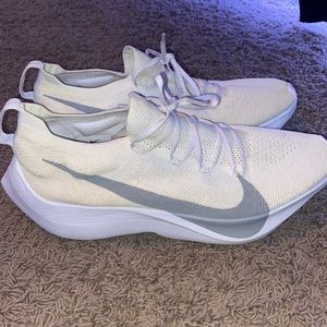 Nike vapor fly street pure white